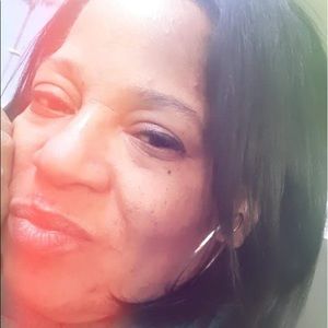 Meet your Posher, Pamela